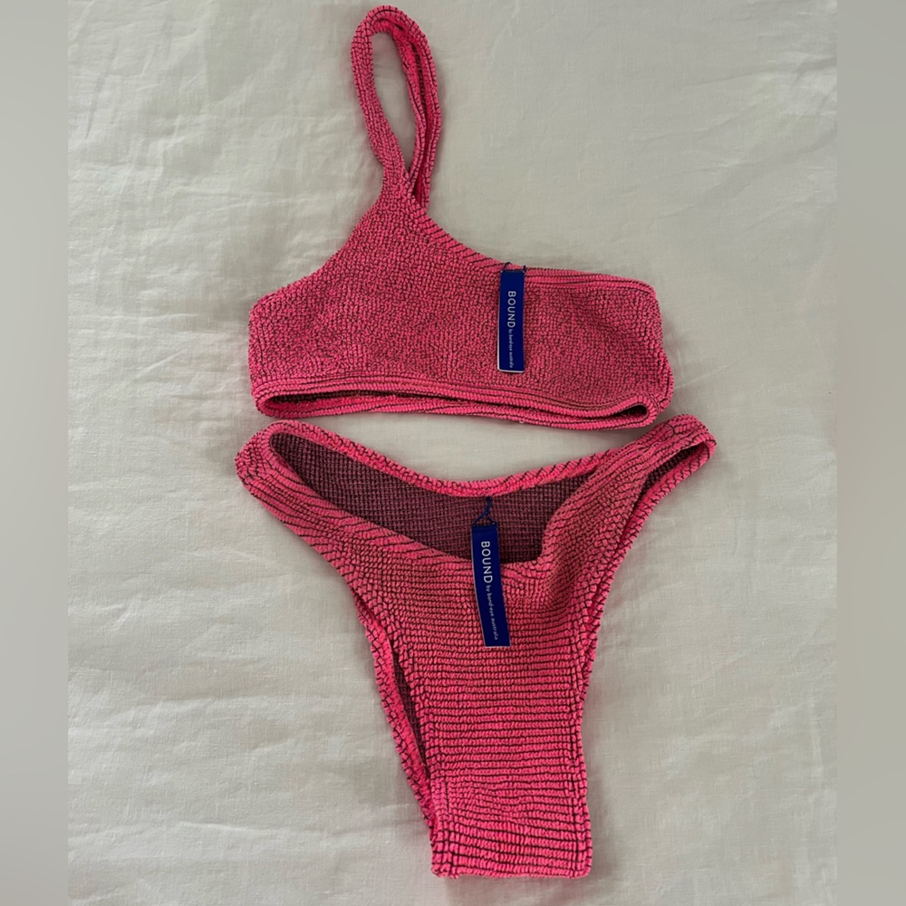 Really cool and versatile bikini 💕🌸🌴